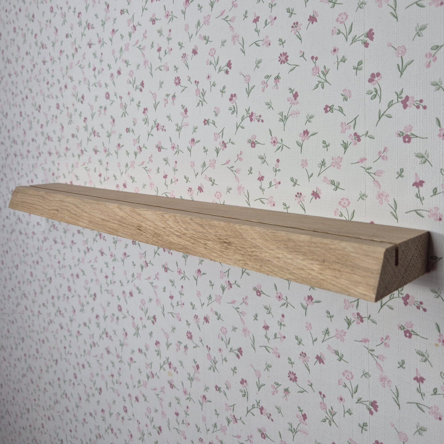 Fotoleiste aus Eichenholz mit Baumkante – ein Stück Natur für Ihre schönsten Momente