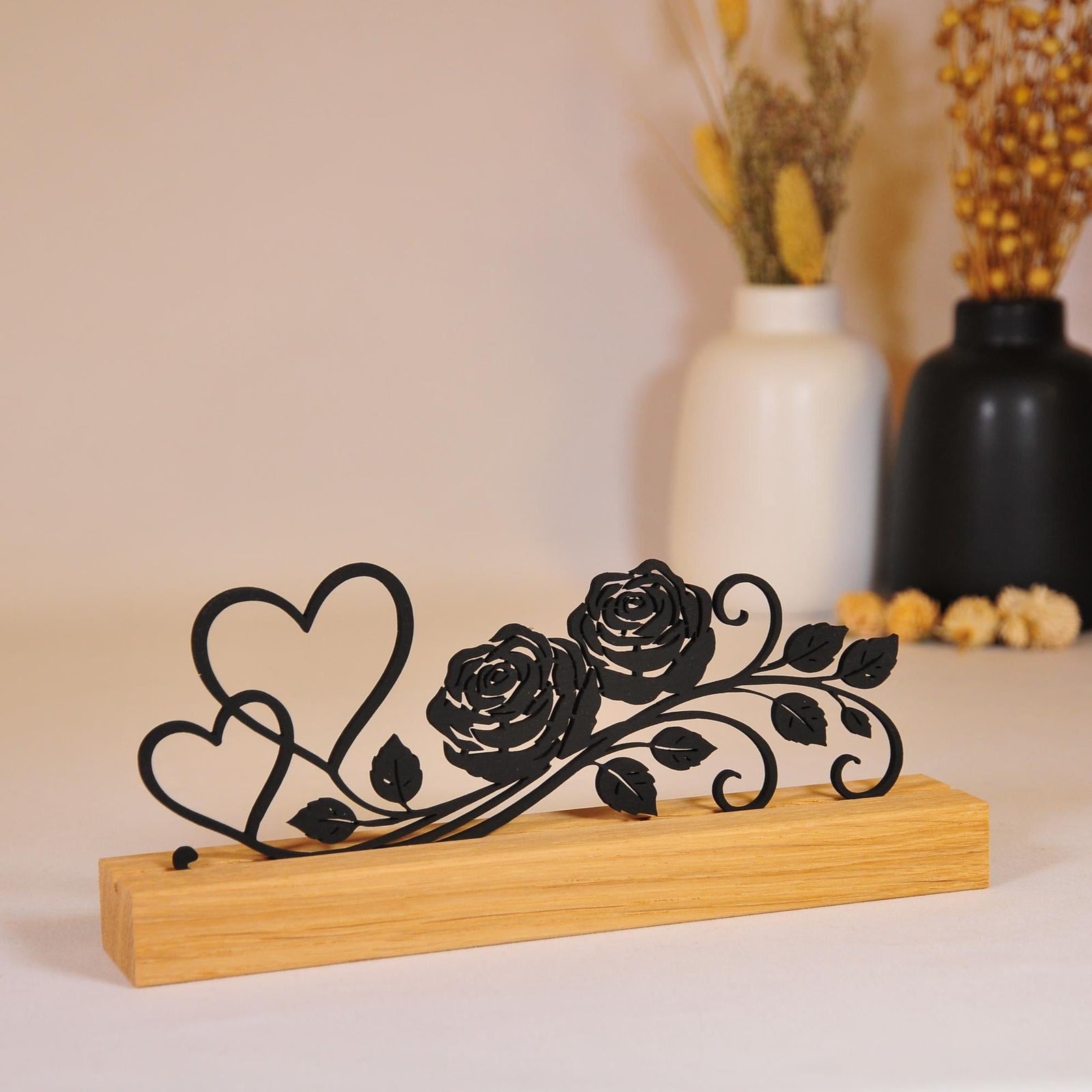 Herz-und-Rosen-Silhouette mit persönlicher Gravur – Ansicht 6