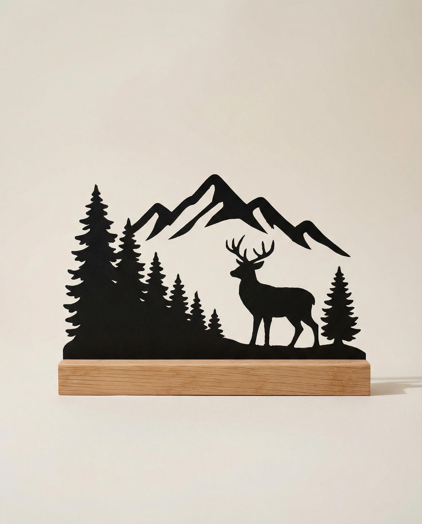 Hirsch-Silhouette aus Holz mit Bergmotiv – Ansicht 8