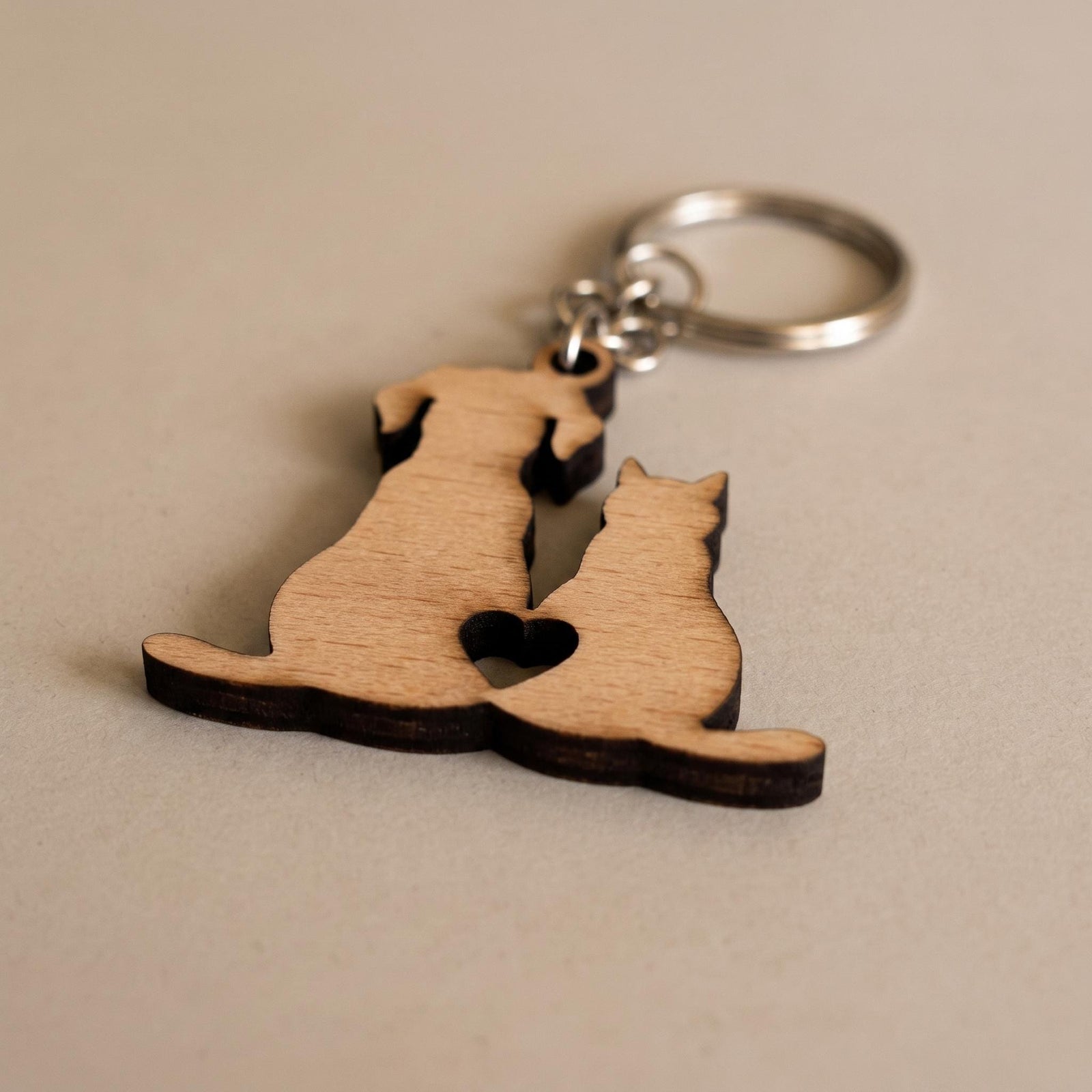 Schlüsselanhänger Hund & Katze aus Holz – Ansicht 7